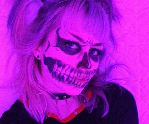 goth girl dating app